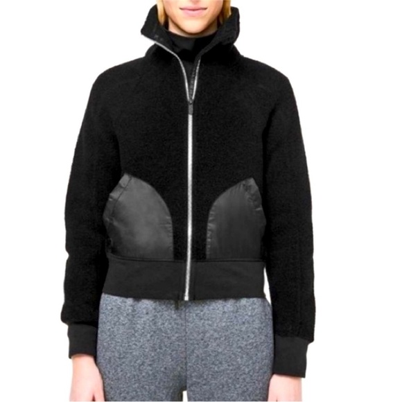 EUC Lululemon So Sherpa Black Cropped Bomber Jacket Size 6 - Picture 1 of 8